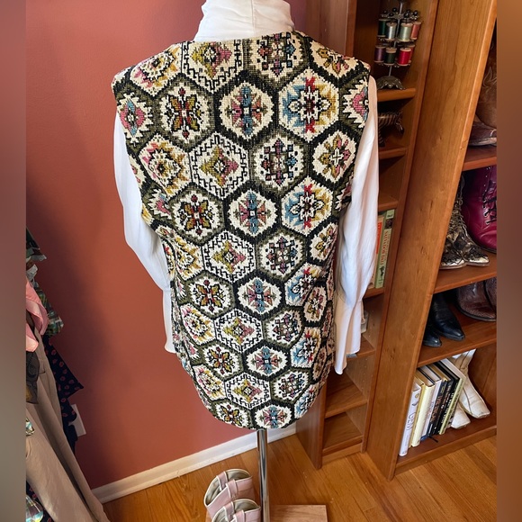 Moroccan Ikat Embroidered Open Vest - Picture 9 of 11